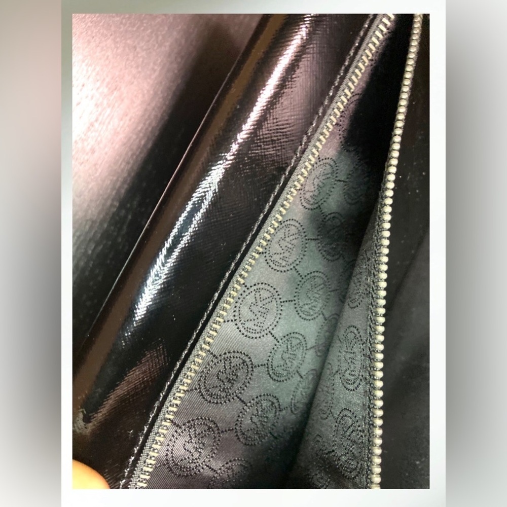 Michael Kors Black Patent Leather Clutch with Silver Studs NWOT - Fashion Show - Picture 7 of 12